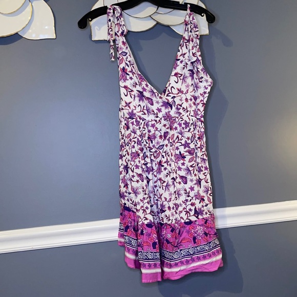 Dress - Picture 4 of 8